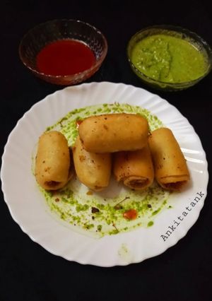 A picture of Quick and easy Potato Peas Samosa Roll.