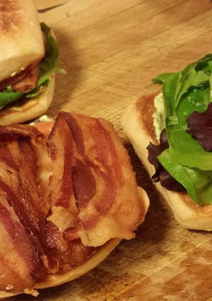 A picture of Torta BLT with Avocado Mayo.