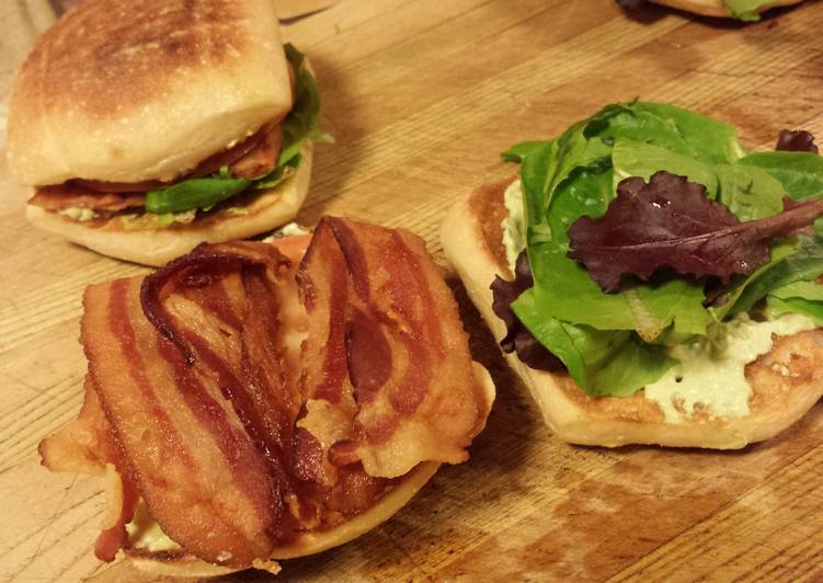 Recipe of Appetizing Torta BLT with Avocado Mayo