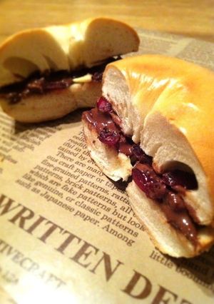 A picture of Berry & Chocolate Bagel Sandwich.