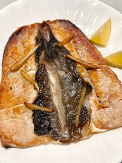 香煎虱目魚 的食譜成品照片