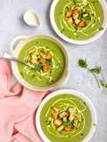 Creamy garlic-leek soup with crispy croutons....