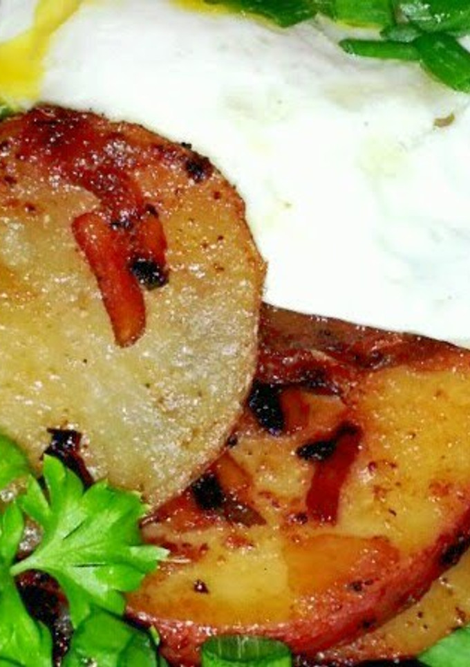 A picture of Mike's 3 Onion 2 Potato Side.