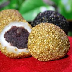 A picture of Easy and Simple Chinese Sesame Balls.