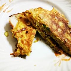 A picture of Masala egg bread.