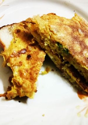 A picture of Masala egg bread.