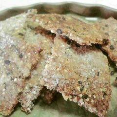 A picture of Crunchy Macrobiotic Sesame and Okara Crackers.
