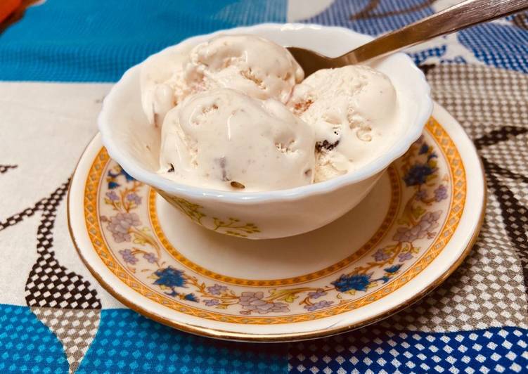 Homemade easy ice cream