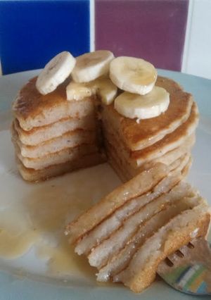 A picture of Vickys Banana Cinnamon Pancakes GF DF EF SF NF.