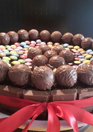 A picture of AMIEs Special Chocolate Cake.