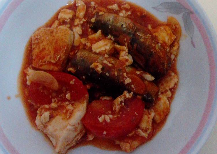 Recipe of Super Quick Homemade Quick cook tuna sardines with beancurd..