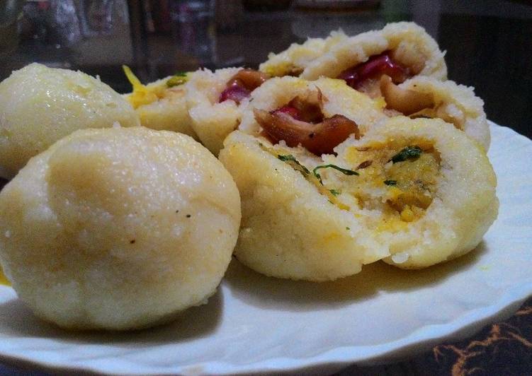 Steps to Prepare Homemade Potato stuffed suji ball