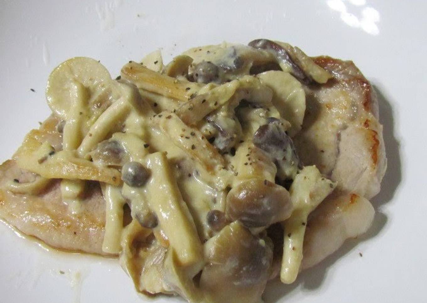 Pork with Mushroom Soy Milk Sauce