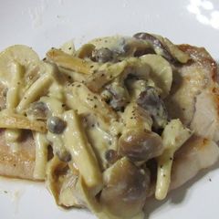 A picture of Pork with Mushroom Soy Milk Sauce.