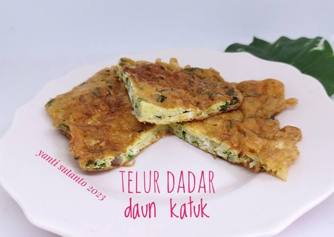 Resep Telur Dadar Daun Katuk Oleh Yanti Sutanto Cookpad