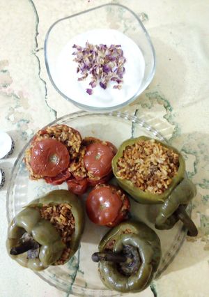 عکسی از دستور دلمه ی فلفل و گوجه..😋😋