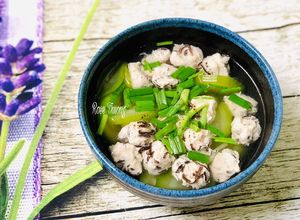 Hình của món Canh Bí Xanh Nấu Mọc.