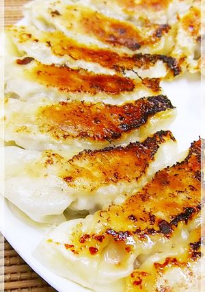 A picture of Garlic and Vegetable Energy-boosting Gyoza Dumplings.