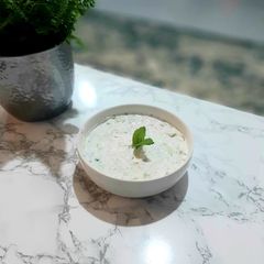 A picture of Persian Cucumber Yogurt (Mast-O-Khiar).