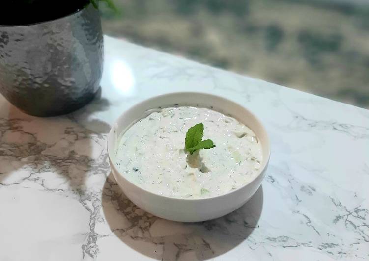 How to Make Any-night-of-the-week Persian Cucumber Yogurt (Mast-O-Khiar)