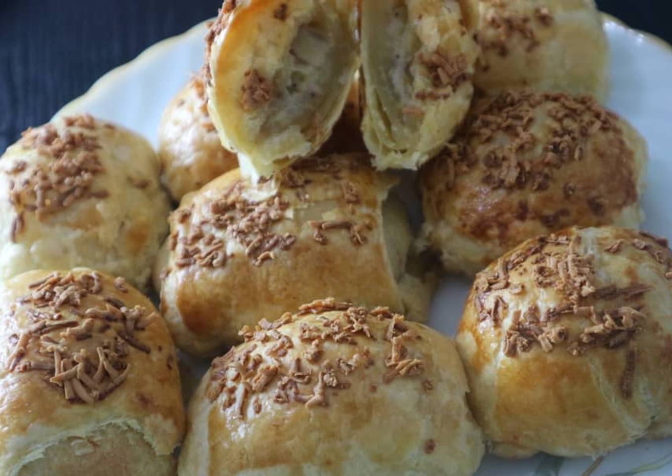 Resep Pisang Bolen Keju Rasa Kartika Sari