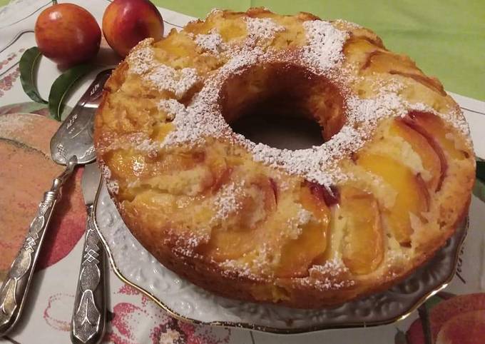Il modo più semplice a Preparare Veloce Torta con le noci pesche nell&amp;#39;impasto