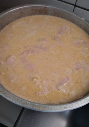 Una foto de Crema Caruso con ketchup