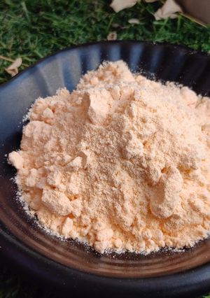 A picture of Homemade custard powder.