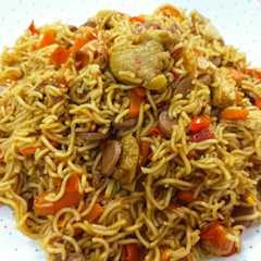 A picture of Mie nyemek Tomat.
