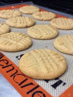 A picture of Peanut Butter Cookies.