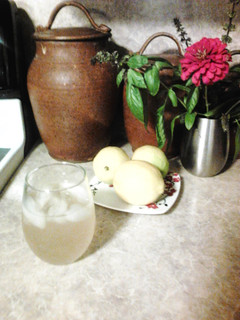 A picture of Easy lemonade.