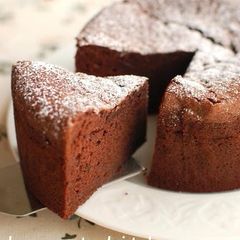 A picture of Fluffy & Moist Gateau Chocolat.