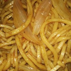 A picture of Spicy Pyazi chowmein.