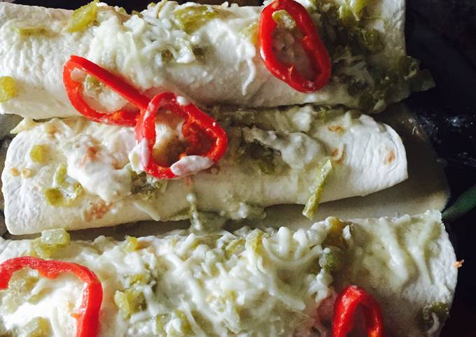 Easiest Way to Prepare Perfect Chicken Enchiladas With Sour Cream White Sauce