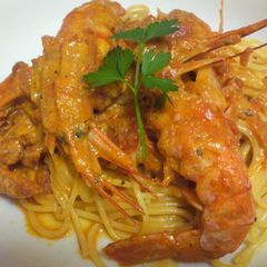 A picture of Shrimp (w/ Heads) Tomato Cream Pasta.