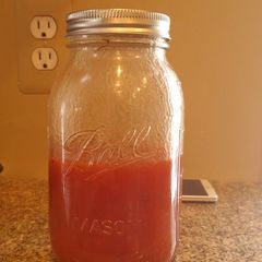 A picture of Red Vinegar BBQ sauce.