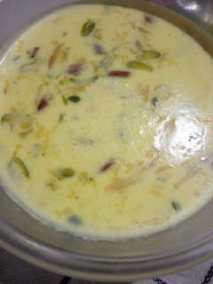 બાસુંદી (Basundi Recipe in Gujarati) રેસીપી મુખ્ય ફોટો
