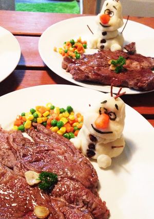 A picture of Mashed Potato Olaf.