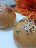 Paneer stuffed wheat buns