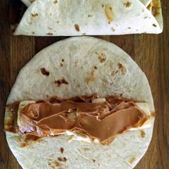 A picture of 3 ingredient snack.