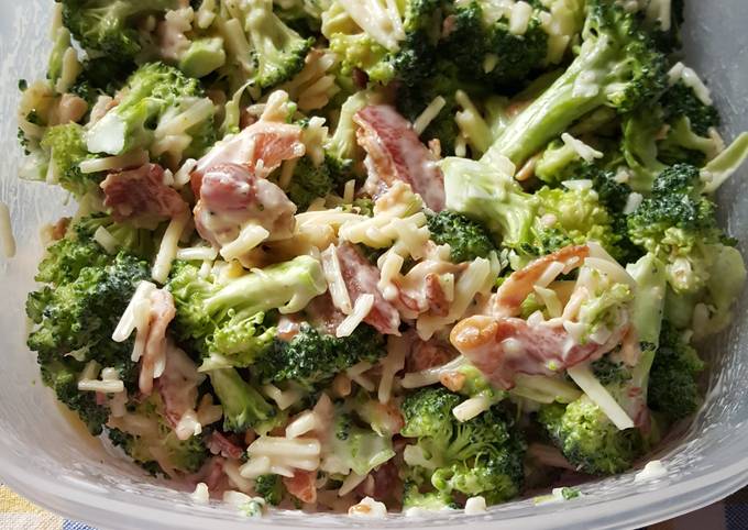 Recipe of Super Quick Homemade Broccoli  Salad. Mom&#39;s recipe