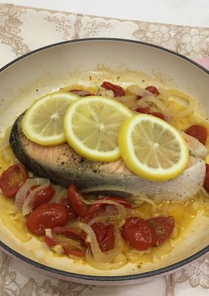 白酒檸檬鮭魚 的食譜成品照片