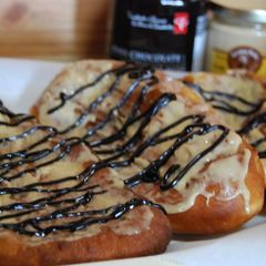 A picture of Fried Pastries Just Like Canadian "BeaverTails".