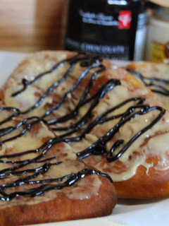 A picture of Fried Pastries Just Like Canadian "BeaverTails".