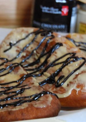A picture of Fried Pastries Just Like Canadian "BeaverTails".