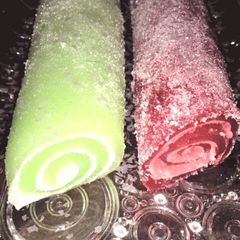 A picture of Jello Candy Rolls.