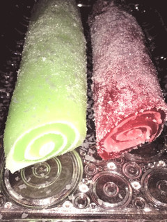 A picture of Jello Candy Rolls.