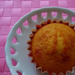 A picture of Luxuriously Moist Madeleines.