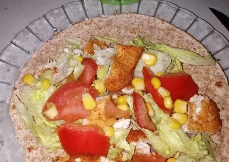 Fajita con filete de pollo empanado