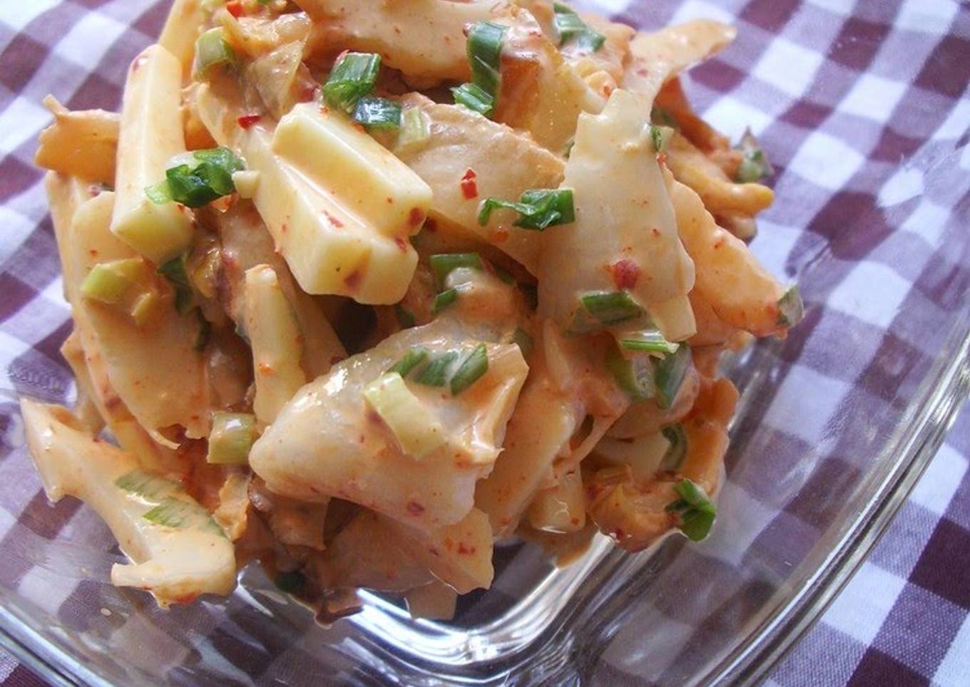 Chikuwa and Cheese in Kimchi-Mayonnaise Sauce